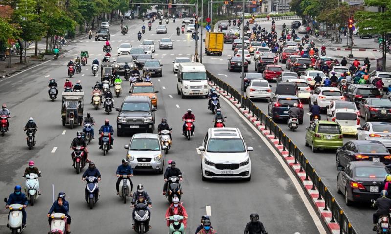 Crossing the street in Vietnam