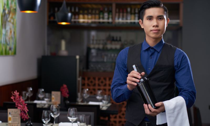 Tipping in Restaurant