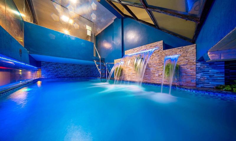 is-vietnam-expensive-to-visit-pool