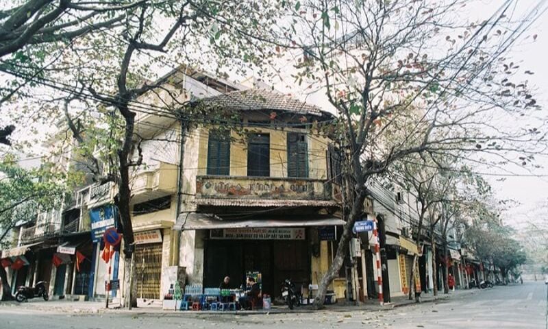 is-vietnam-expensive-to-visit-hanoi-old-quarter