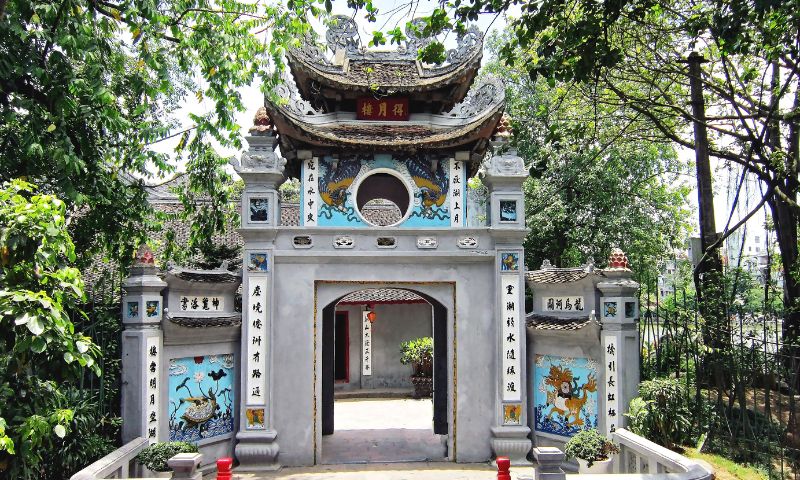 Vietnamese monarchy